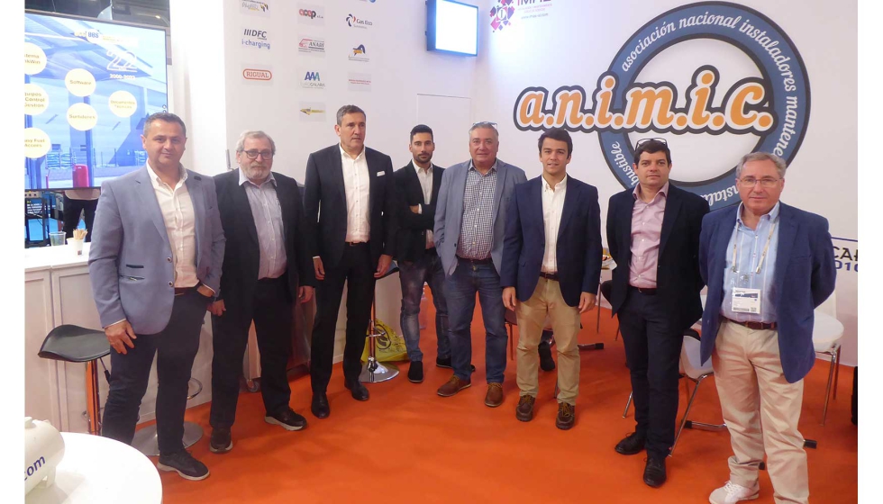 De izquierda a derecha, Miguel Angel Peralln, Soteinpe; Jess Ruiz, secretario general de Animic; Iaki Gutierrez, Sertenor; Juan Jos Roldan...