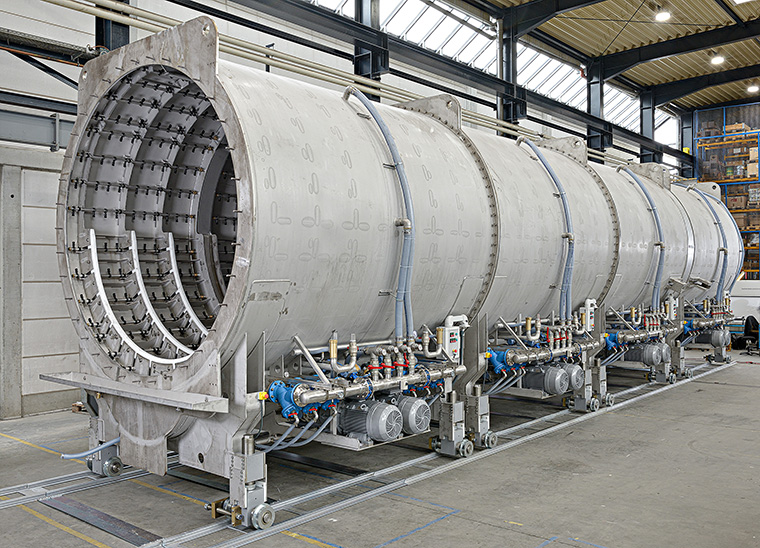 A empresa estabeleceu recentemente um novo recorde, com a entrega das primeiras linhas para produzir tubos de at 2.700 mm de dimetro...