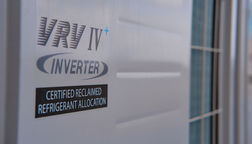 Las unidades VRV IV+ son tambin ms sostenibles gracias al uso de refrigerante R410A regenerado en vez de virgen