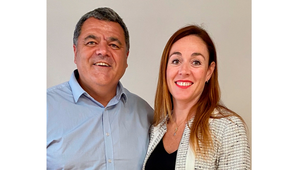 La nueva presidenta de Anceco, Cristina Menndez, junto al presidente saliente, Jordi Costa