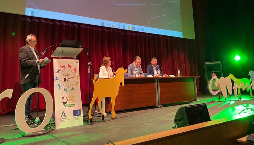 Mesa de inauguracin del XII Foro Nacional de Caprino