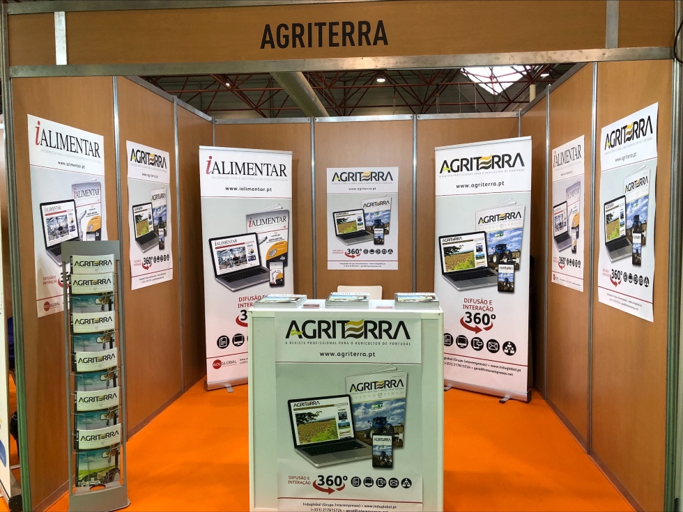Revista Agriterra foi media partner da FNA e marcou presena na feira com stand prprio