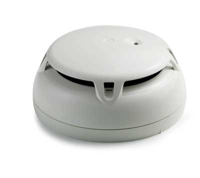 Incorporates a sensor of carbon monoxide that measures the concentration of co