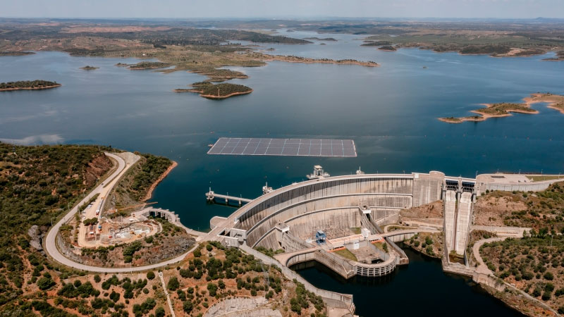 EDP ​​inaugura a maior central solar fotovoltaica flutuante da Europa no Alqueva