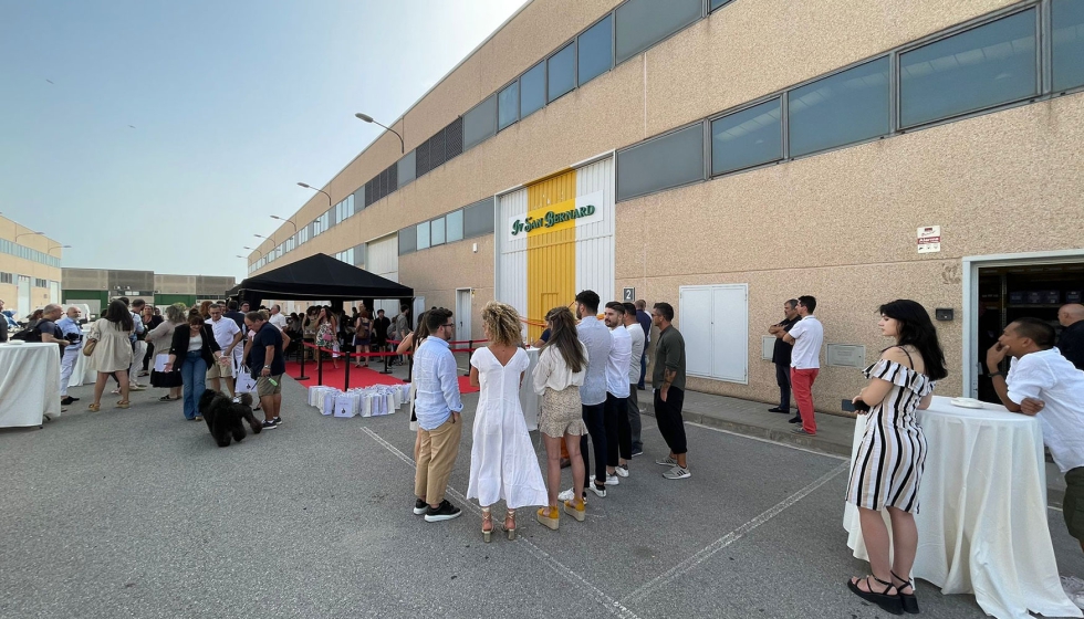 Las nuevas instalaciones de Iv San Bernard Espaa se encuentran en el polgono industrial Santiga, en Barber del Valls (Barcelona)...