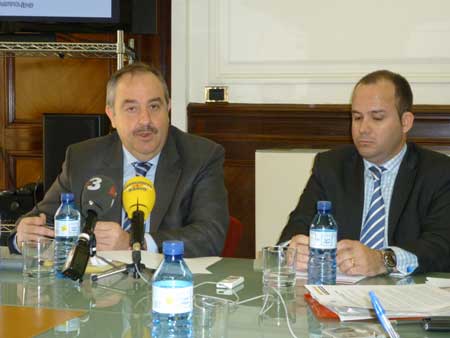 Jos Luis Morlanes, presidente de la multinacional junto a Antoni Pons, director de cooperacin industrial de Leitat