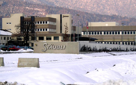 Stäubli Española installs its Robotics division at the headquarters of ...