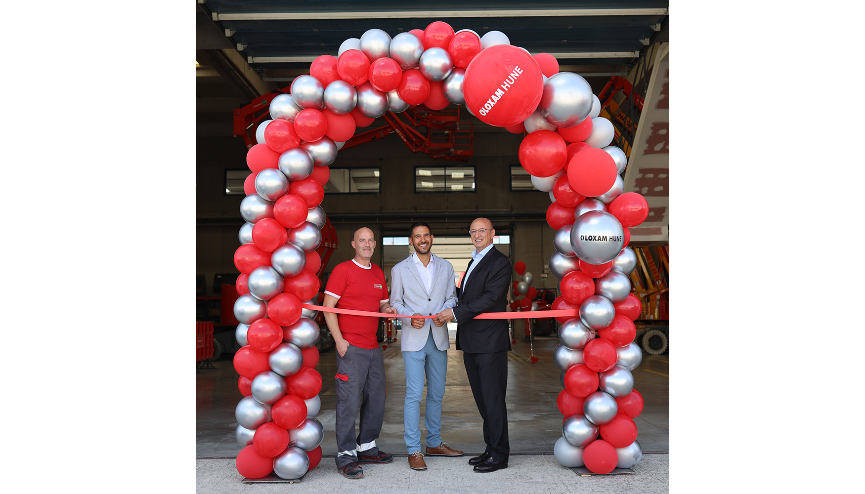 Acto de inauguracin de la nueva sede de LoxamHune en Pamplona