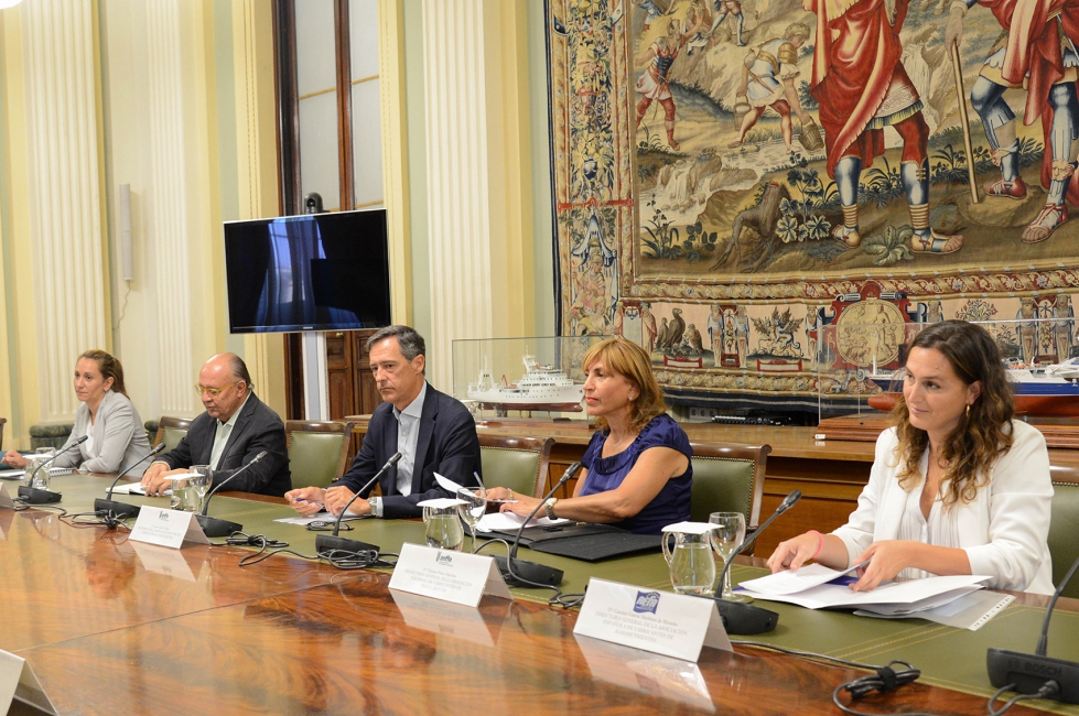 Representantes de AEFA, ANFFE y ACEFER durante la reunin en el MAPA celebrada el pasado 31 de agosto