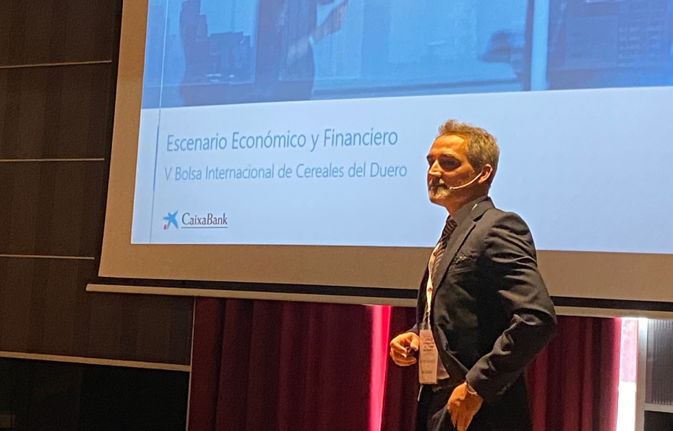 Pedro lvarez, economista de la Research Unit de CaixaBank