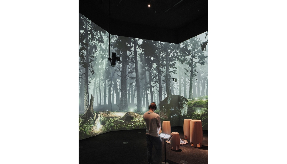 En las salas interactivas de este museo de la msica se han instalado proyectores Optec de Erco que se combinan con las pantallas. Foto: Erco GmbH...
