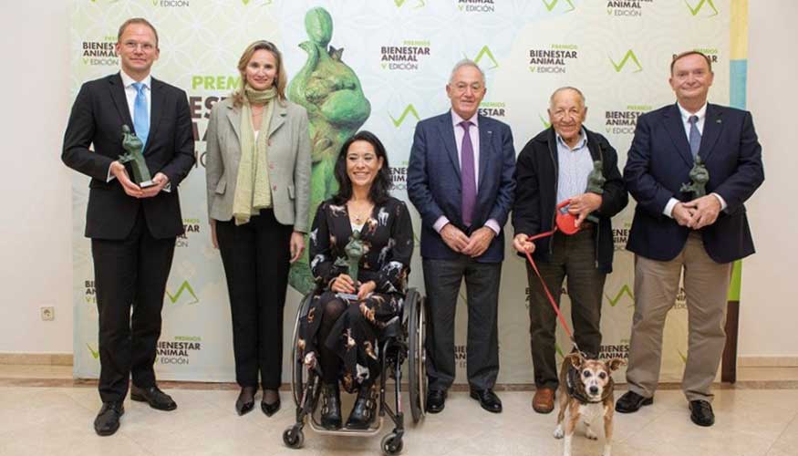 Imagen de la pasada edicin de los Premios, en la que se encuentran Paloma Martn, consejera de Medio Ambiente...