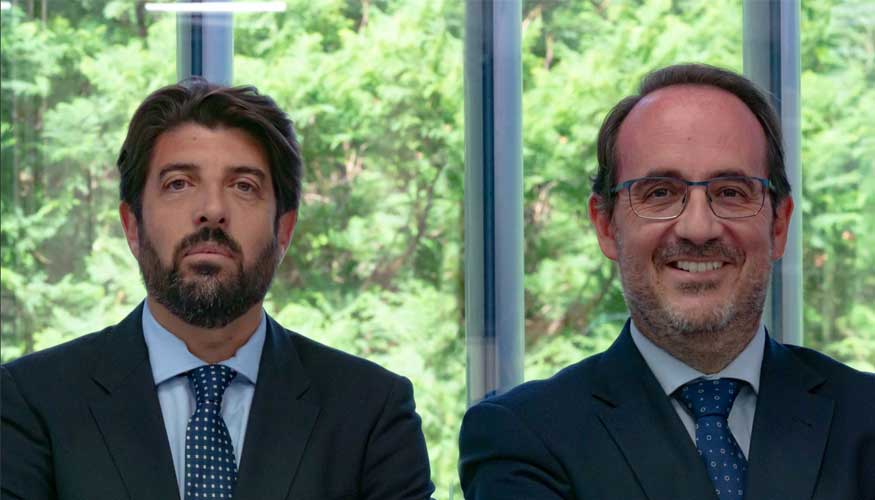 Juan Conejo es el nuevo director de Promoci�n de Andaluc�a Oriental (izquierda) y Juan Antonio Pizarro el de Planificaci�n e Industrializaci�n...