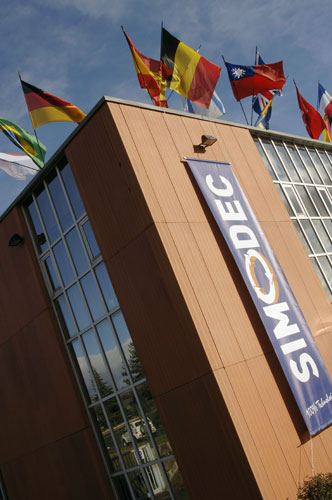 Simodec, Sal�n Internacional de la M�quina-Herramienta de Decoletaje, se celebr� del 2 al 6 de marzo de 2010 en Rochexpo...