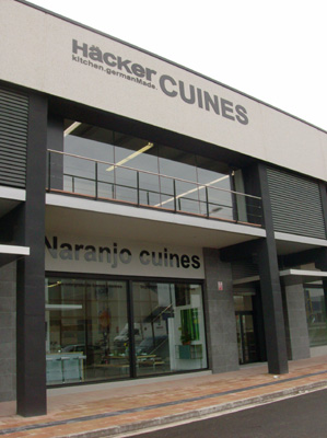 El local de Naranjo Cuines forma parte de la promoci�n que Grugesa est� llevando a cabo en Sant Celoni (Barcelona)