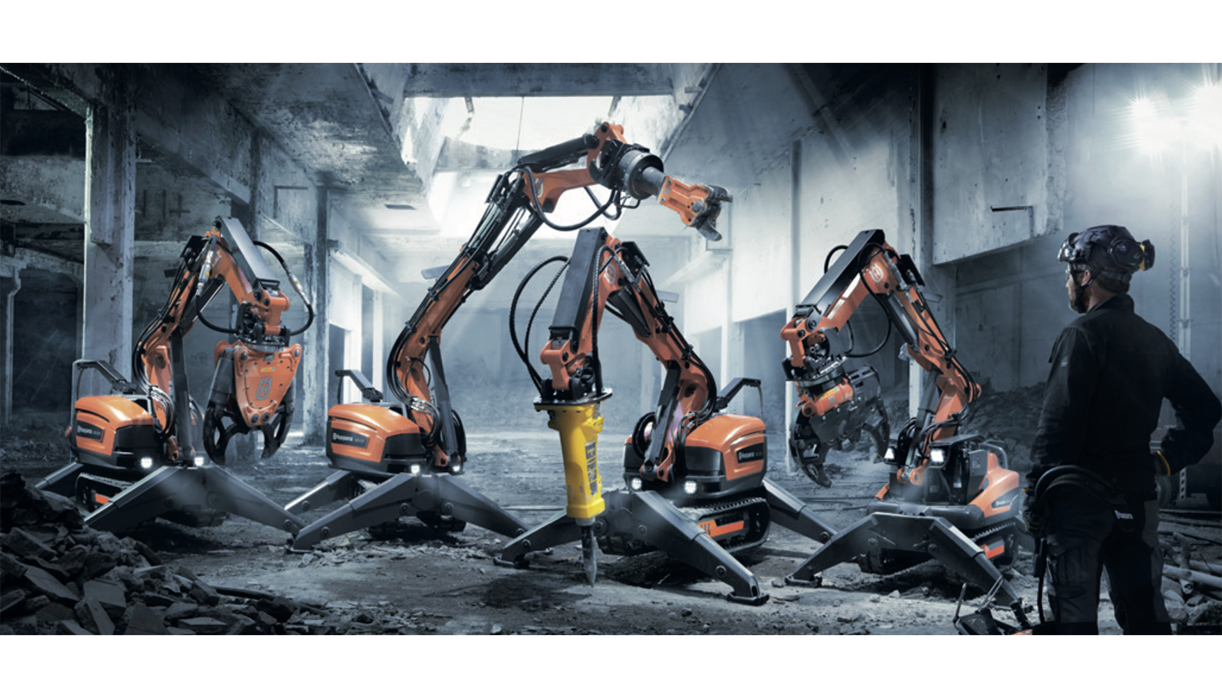 Nova gama de robôs de demolição DXR