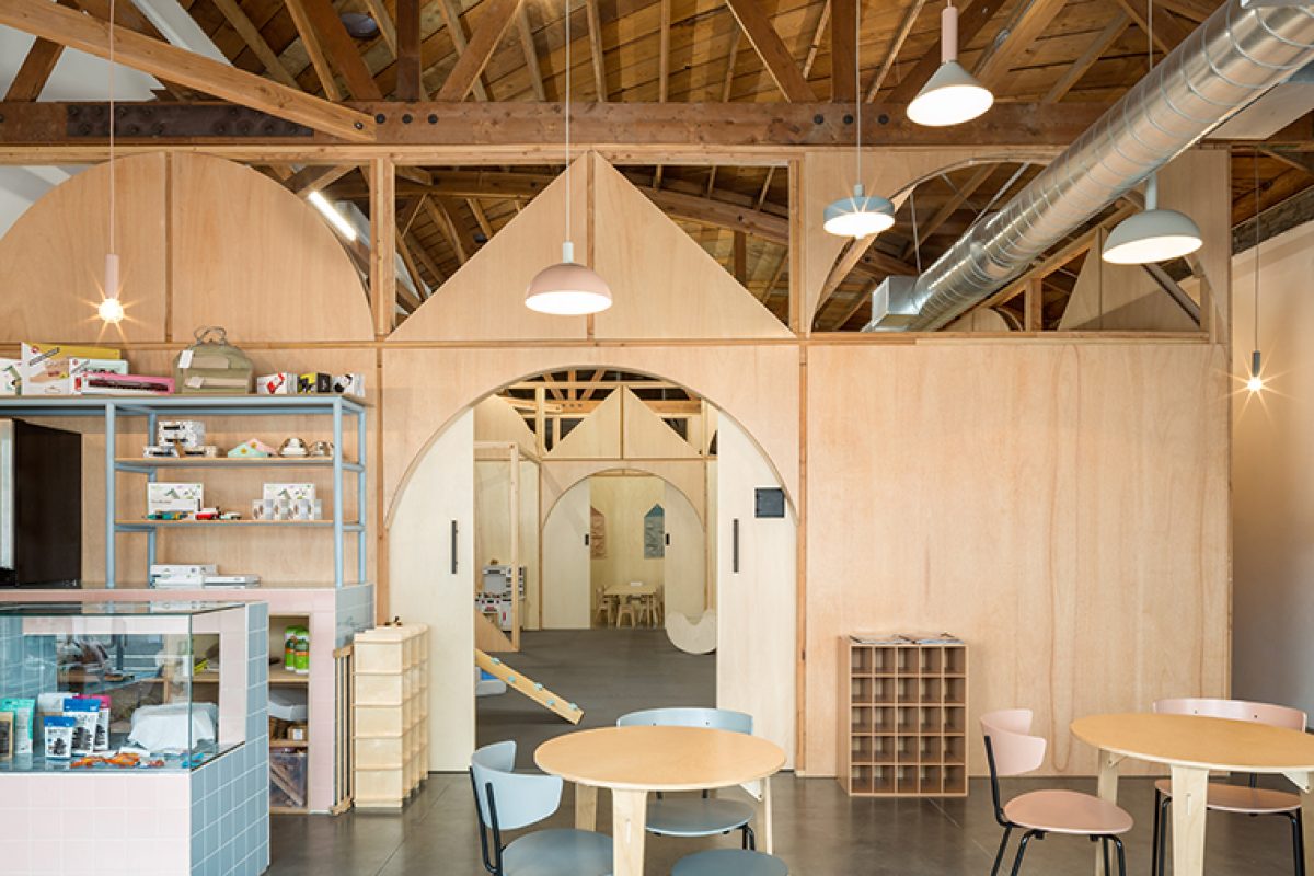 Zooco designed Big & Tiny in Santa Monica (California). A space for both parents and kids