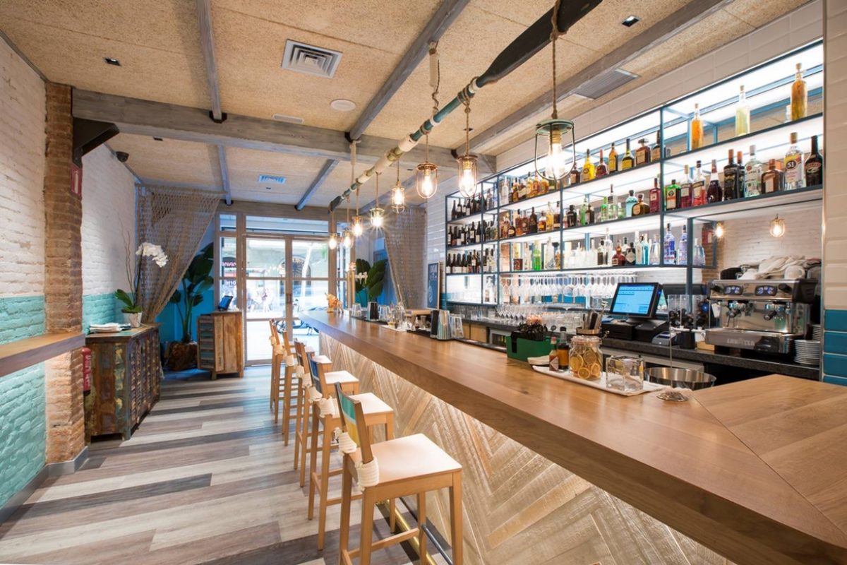 4Retail pays tribute to Peruvian cuisine in the integral construction of the restaurant Yakumanka in Barcelone...