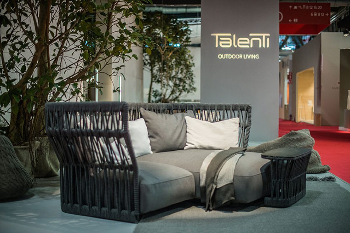 Cliff Collection by Ludovica + Roberto Palomba for Talenti. A super glamorous touch even outdoors