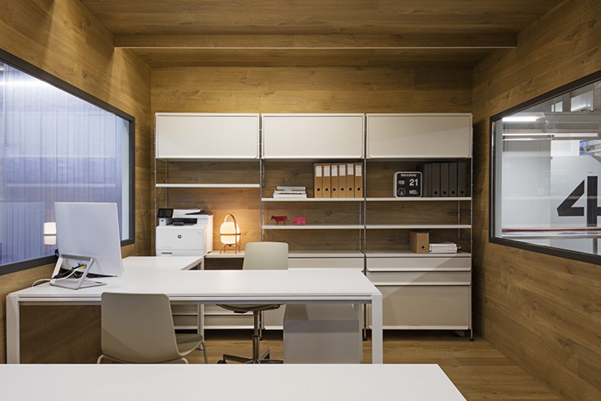 Tarruella Trenchs Studio designed the Corella workplace. When the interior design meets the meat