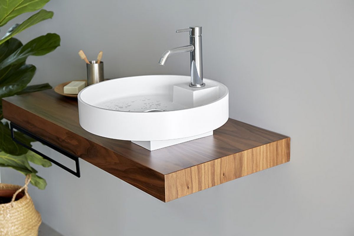 Clausell Studio designed the Ture basin for Sanycces. The fusion of opposite geometric shapes