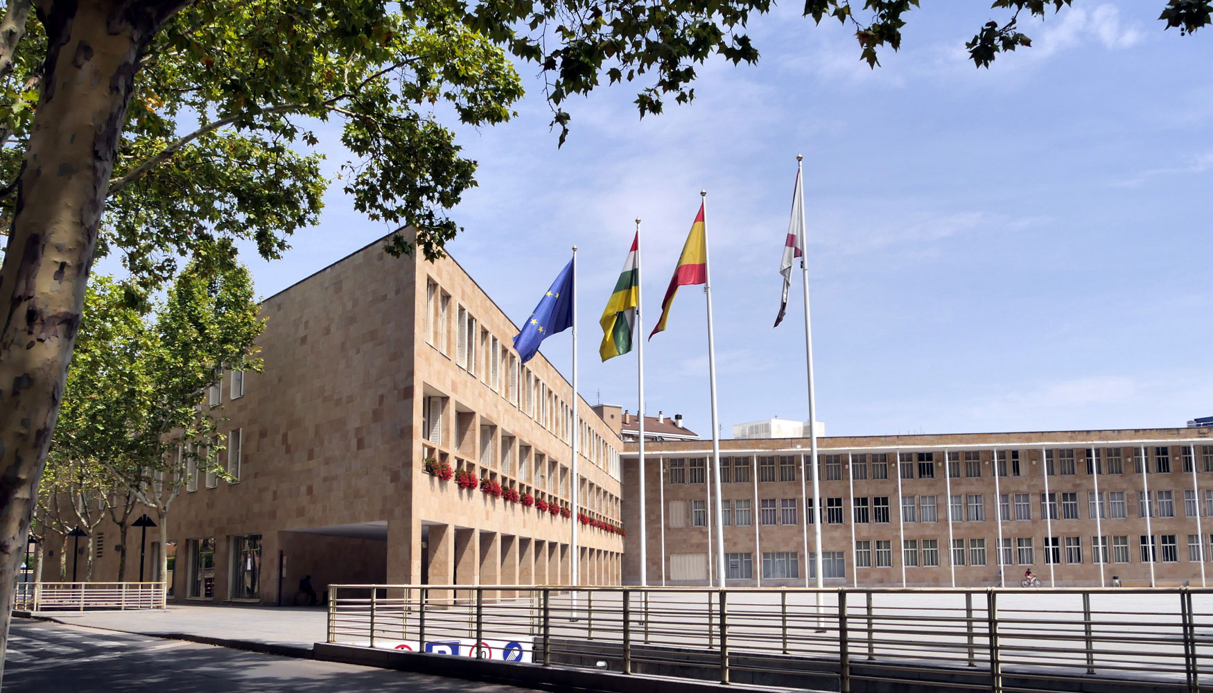 Edificio del Ayuntamiento de Logroo. Foto: Jynus