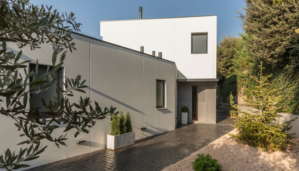 Detalle de los muros de hormig�n prefabricado que desarrolla la empresa Pr�t-�-porter casas...