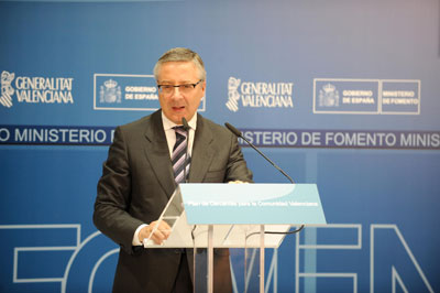 El ministro Jos Blanco durante la presentacin del plan para la Comunidad Valenciana...