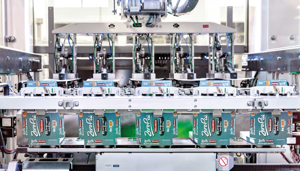 La Multipacker de Schubert no s�lo se encarga del embalaje primario de las galletas en bolsas tubulares...