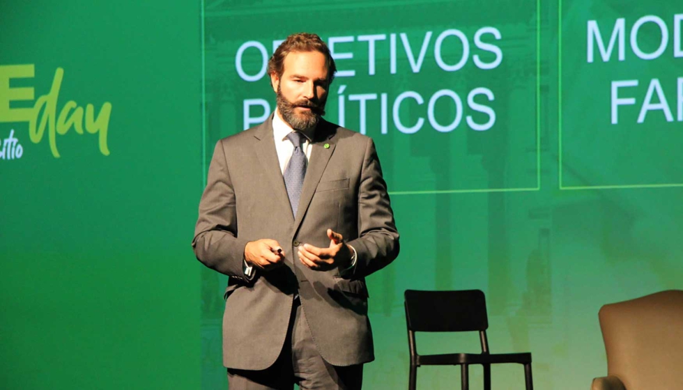 Luis de Palacio presentando el plan de actuacin para los prximos aos de la Federacin