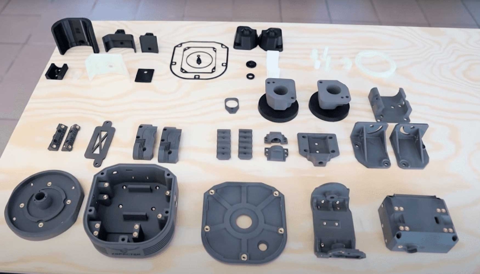 Todos los componentes impresos en 3D del T-Crow antes de su montaje