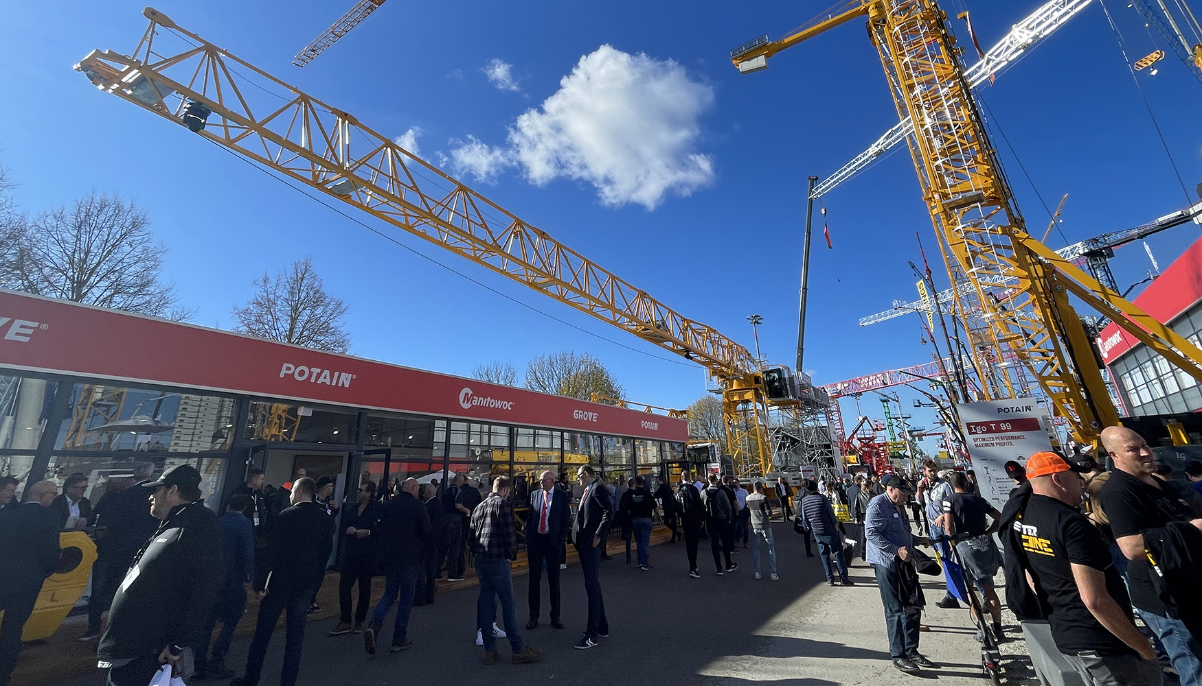 Stand de Manitowoc en Bauma 2022