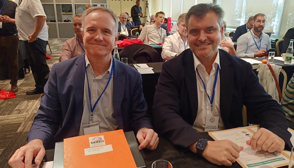Delegacin de Aeim en la IHC 2022: Alberto Romero (izquierda) y Francisco Jos Espejo