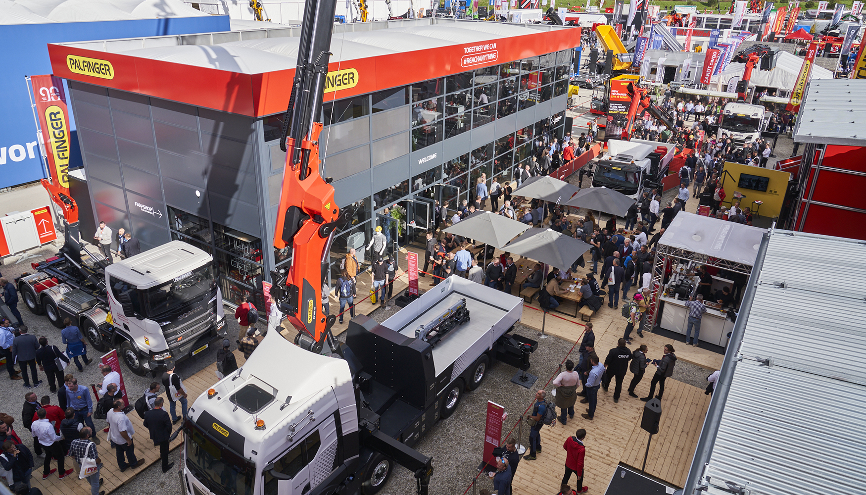 Stand de Palfinger en Bauma 2022