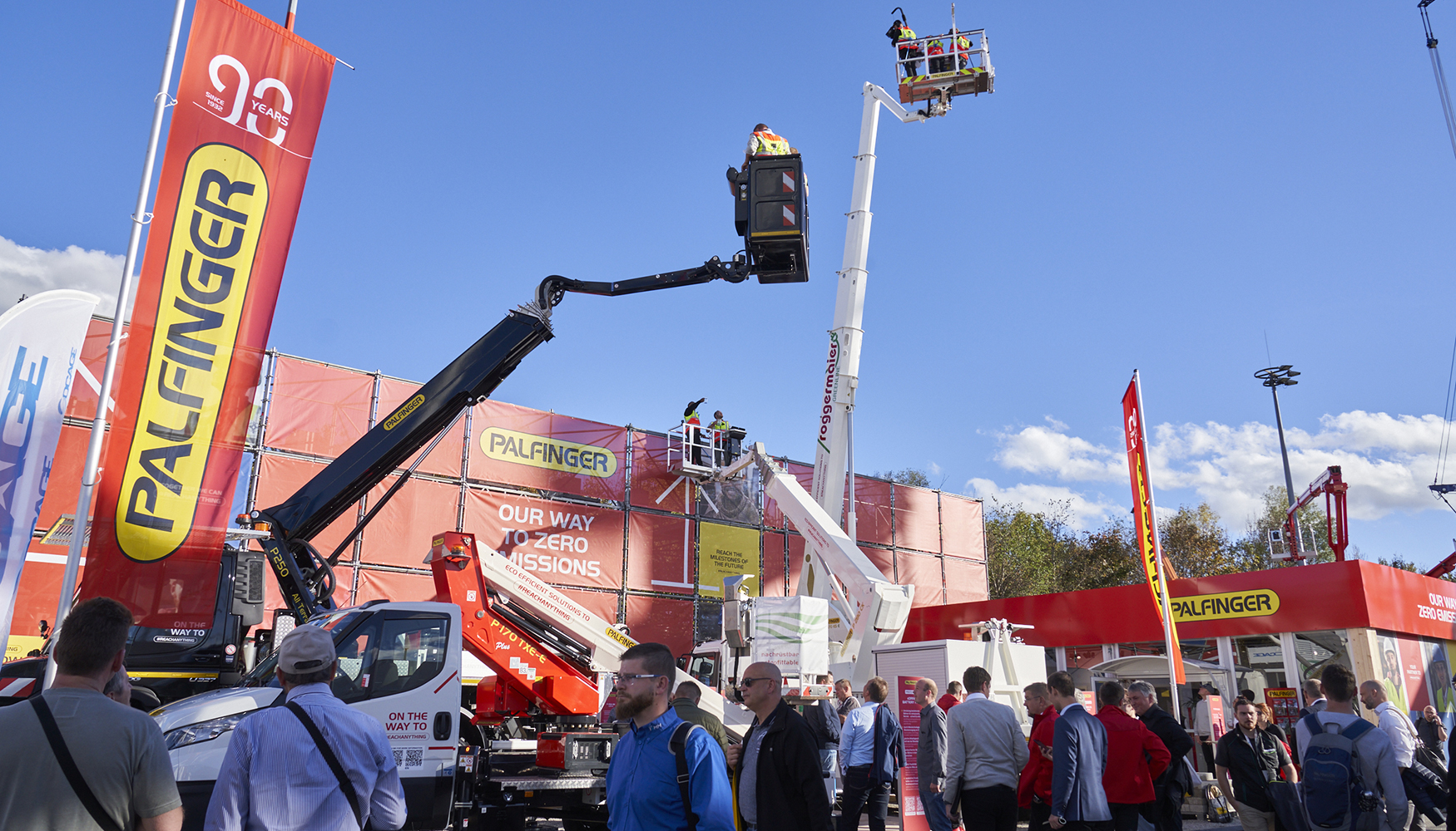 Stand organizado por Palfinger para mostrar sus ltimas novedades en plataformas areas