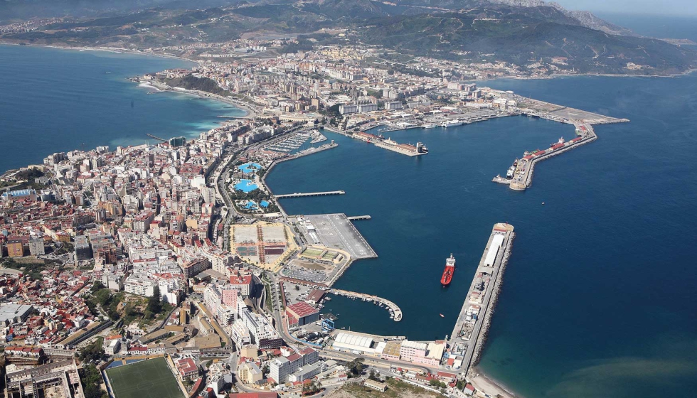 Vista area del puerto de Ceuta