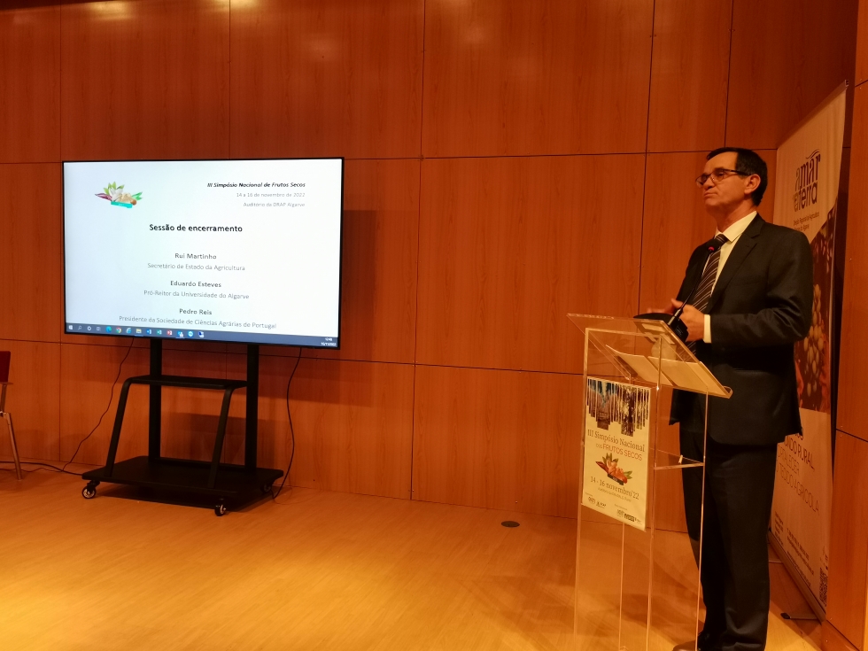 Rui Martinho, secretrio de Estado da Agricultura, na sesso de encerramento do Simpsio Nacional de Frutos Secos