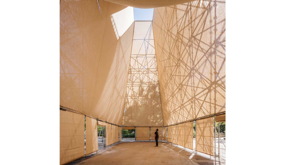 El pabell�n Aire ha sido la propuesta ganadora de la primera edici�n TAC! Festival de Arquitectura Urbana...