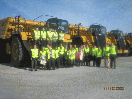 Imagen de la celebraci�n del 80 aniversario de Barloworld Finanzauto, en sus instalaciones de Madrid