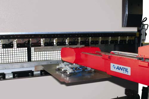 The robot for folder Antil presents a programming is much more agile and effective