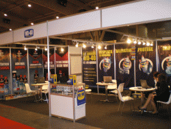 Stand de WD-40 en la feriaExpoCadena88