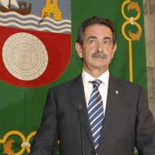 Miguel �ngel Revilla, Presidente de Cantabria