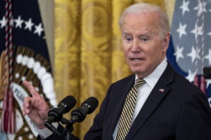 Biden autoriza la exportación de gas natural licuado a Europa y otros ...