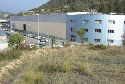 Vista exterior de las instalaciones de Electrorecycling situadas en el Pont de Vilomara i Rocafort (Barcelona)