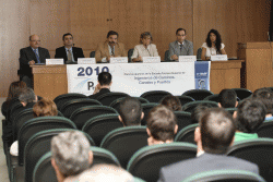 Mesa Presidencial de la entrega de Premios BASF