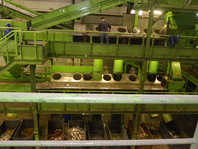 Vista de una parte de la instalacin donde se trituran y seleccionan el resto de residuos RAEE