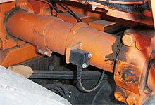 Tambor de cable en gr�a m�vil: un detector inductivo tipo M18 controla y se�aliza el fin del cable