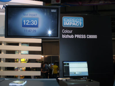 Una cuenta atrs marca el tiempo restante para un nuevo impacto de Konica Minolta en su stand de Ipex 2010