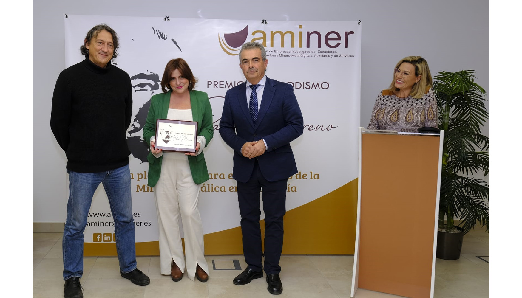 Acto de entrega a Eva Villegas del III Premio de periodismo Paco Moreno de Aminer sobre minera metlica andaluza