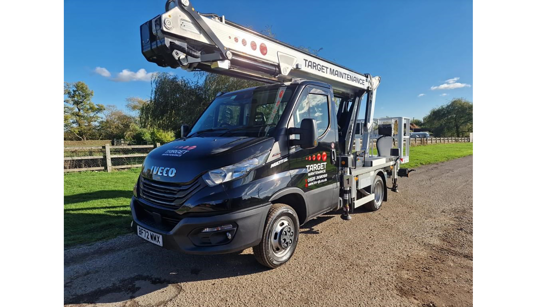 Plataforma articulada Multitel Pagliero MZ 250